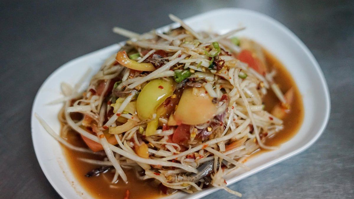 Som Tam Puu Plaraa - ส้มตำปูปลาร้า - Fermented Fish & Crab Papaya Salad