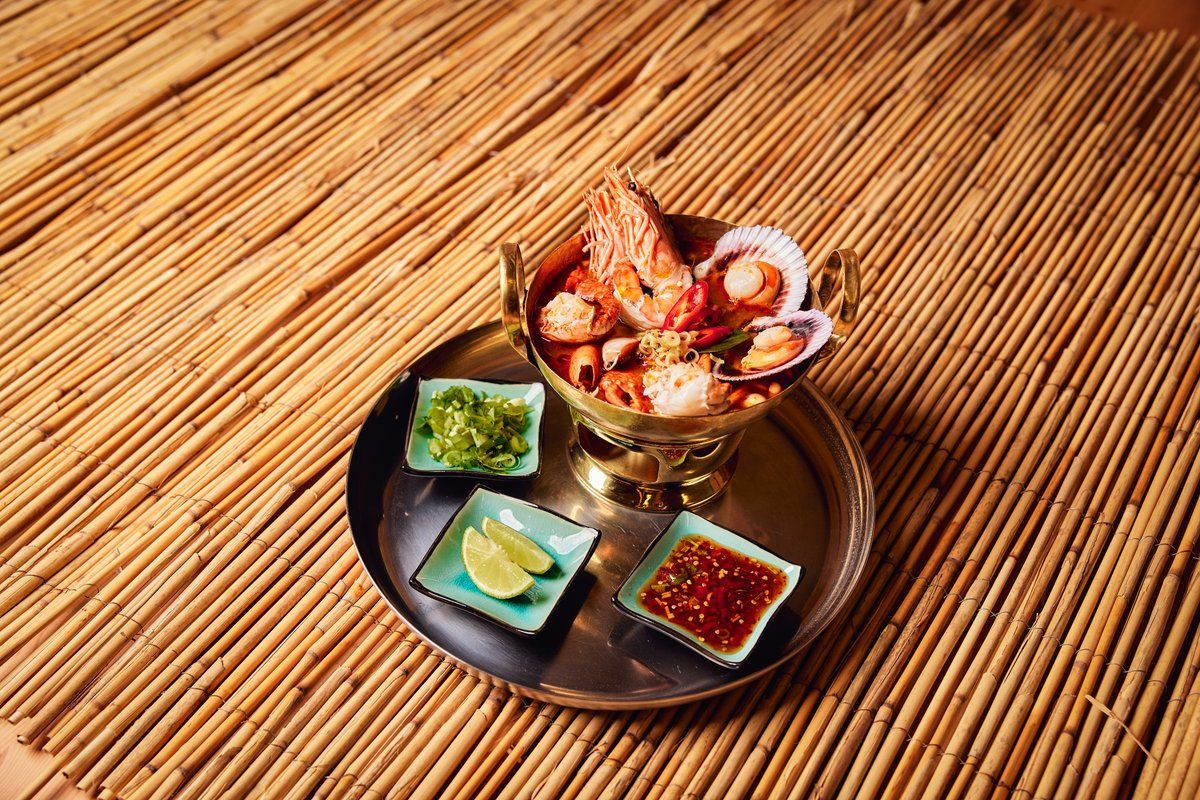 Special Chao Phraya - Kuoi Tieu Tom Yum - ต้มยำ - Seafood (Size L)