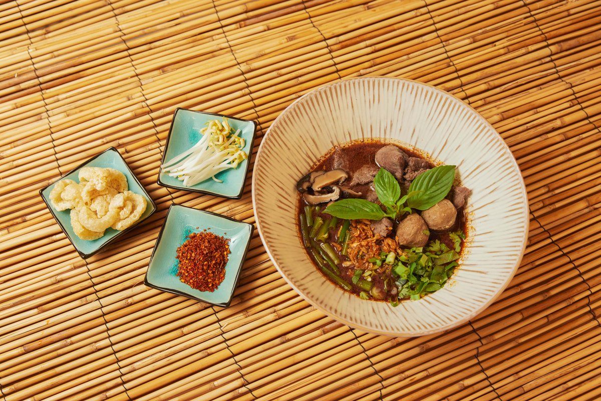 Kuoi Tieu Rua - ก๋วยเตี๋ยวเรือ - Boat Noodle Soup (Size M)