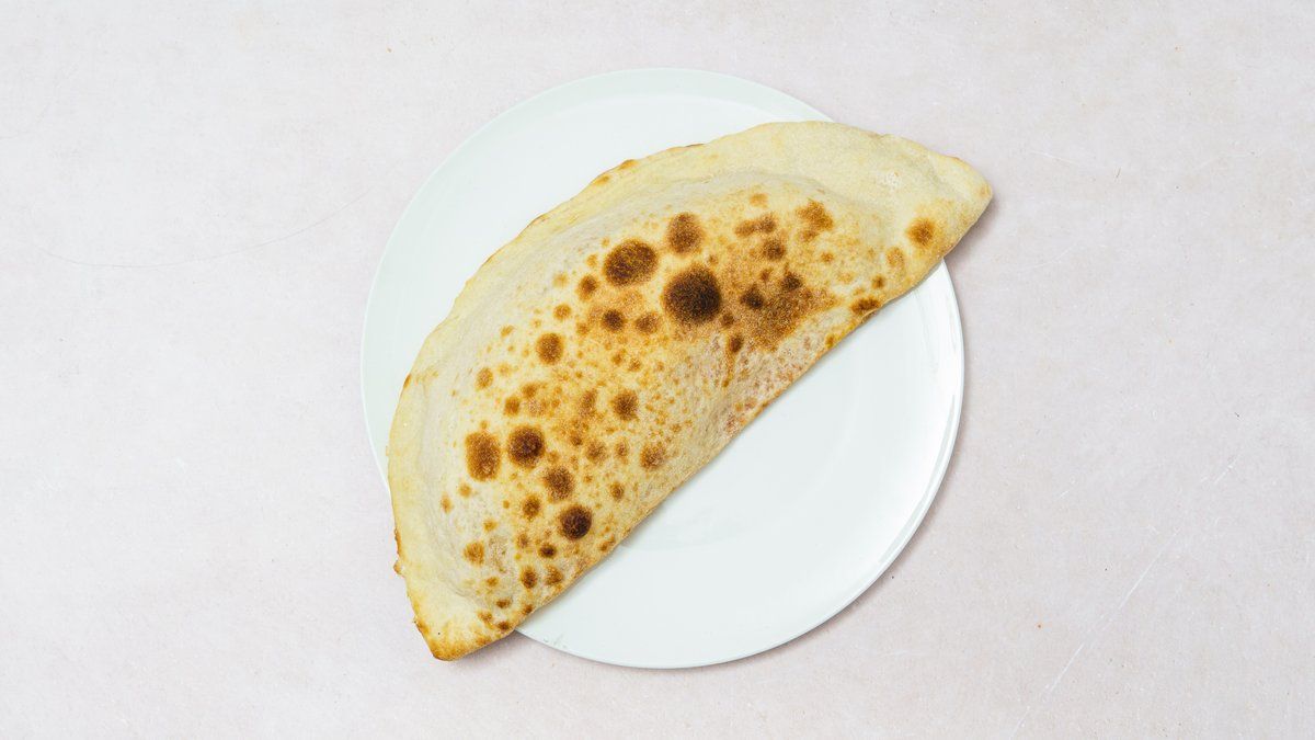 Kinkku & herkkusieni calzone