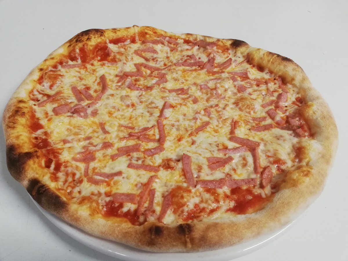 Kinkku perhepizza