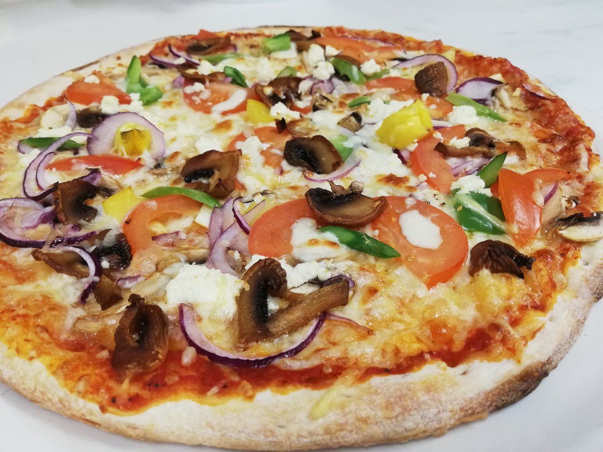 Tuore vege perhepizza