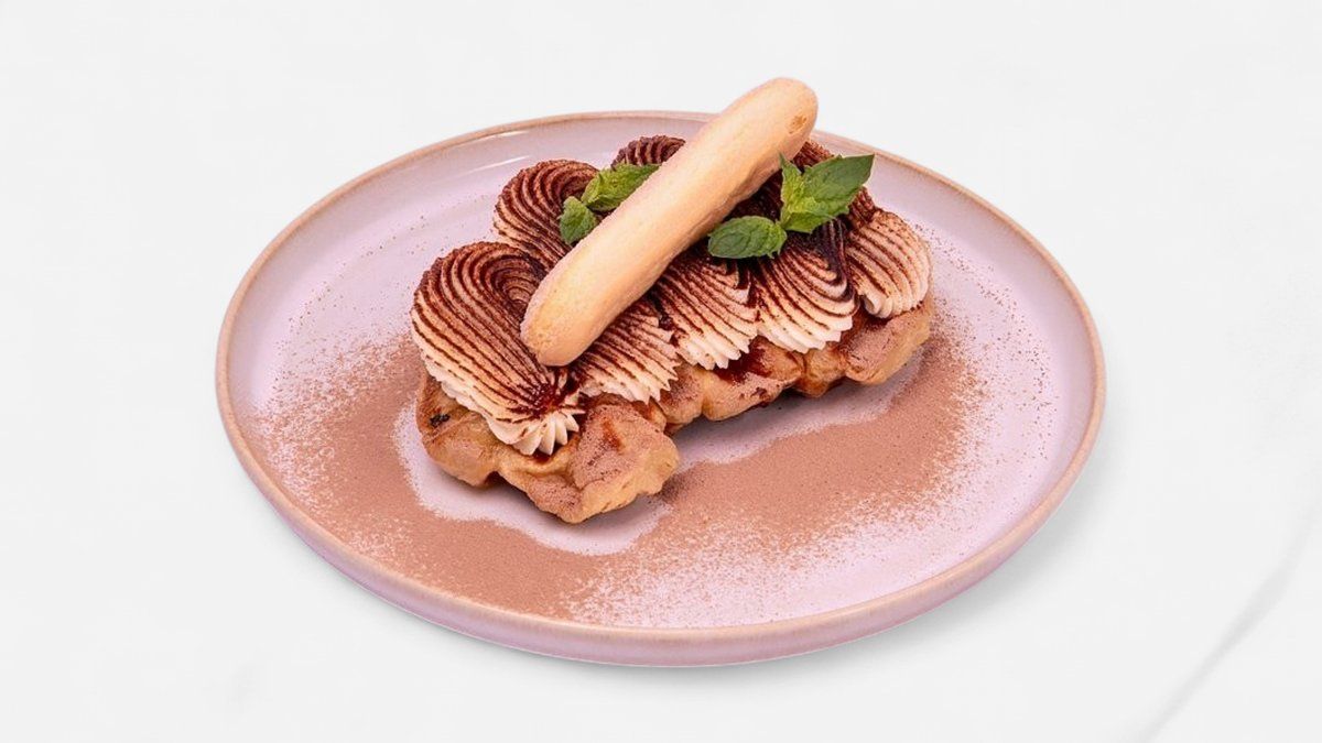Croiffle tiramisu