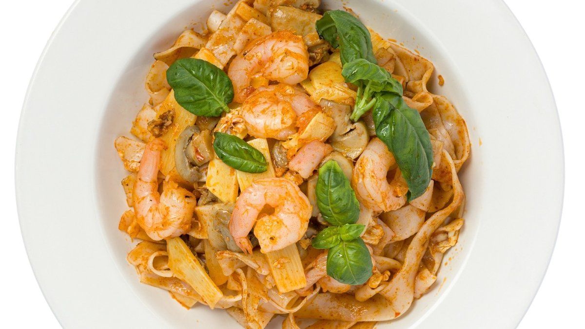 7. Curry Shrimp rice noodle