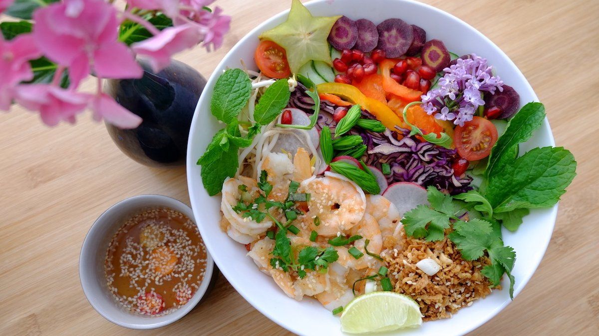 King Prawn Salad Bowl
