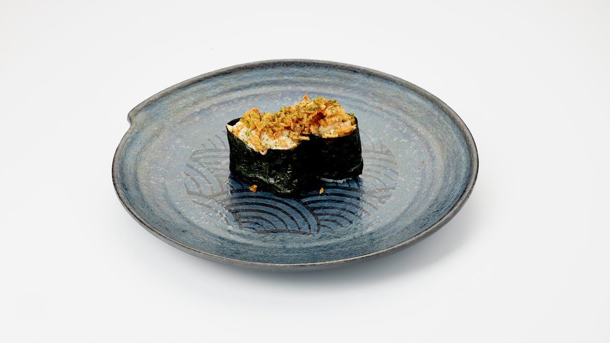 G2. Gunkan with grilled salmon