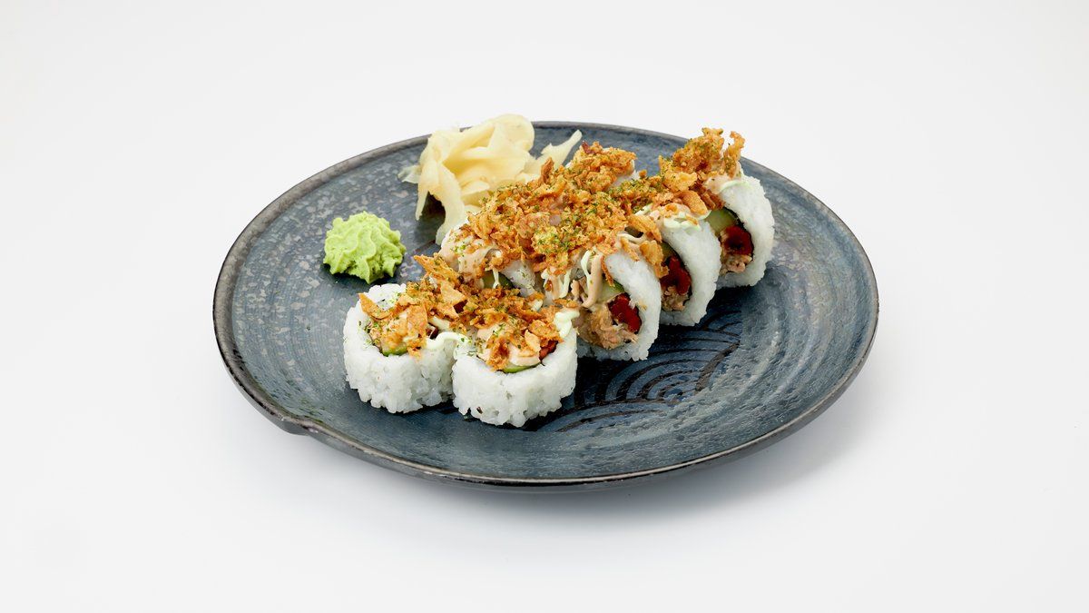 M6. Grilled salmon uramaki 8pcs