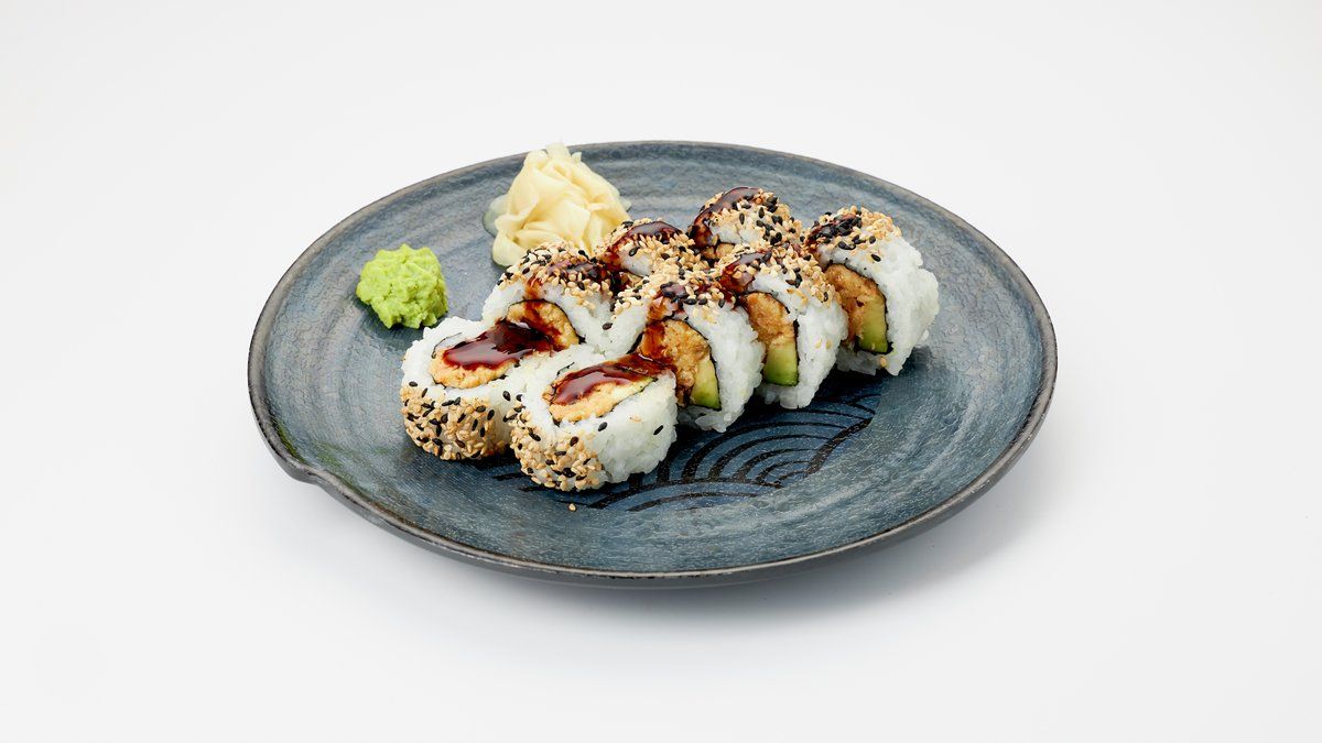 M8. Dry salmon and avocado uramaki 8pcs