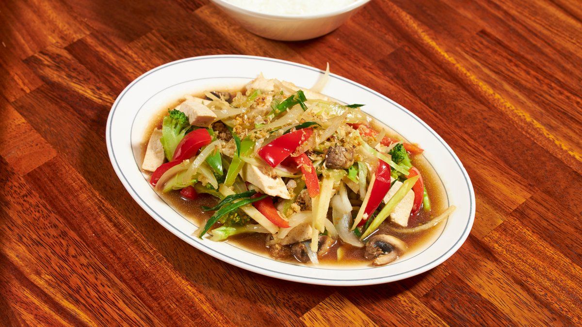 23. Phad Khing (inkivääri wok)