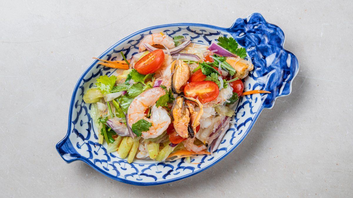 7. Seafood salad 🌶️🌶️