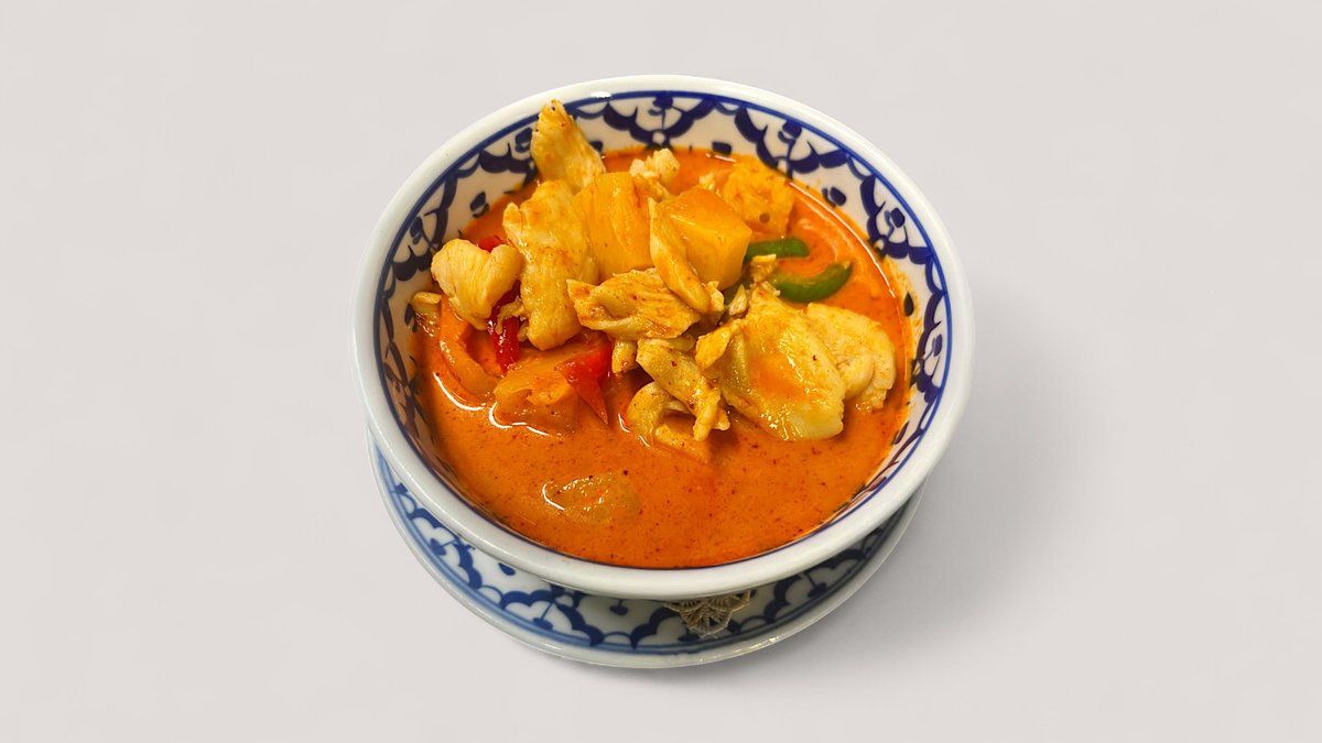 23. Red curry and pineapple 🌶️