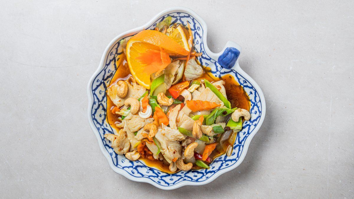 24. Kai phad metmamuang 🌶️