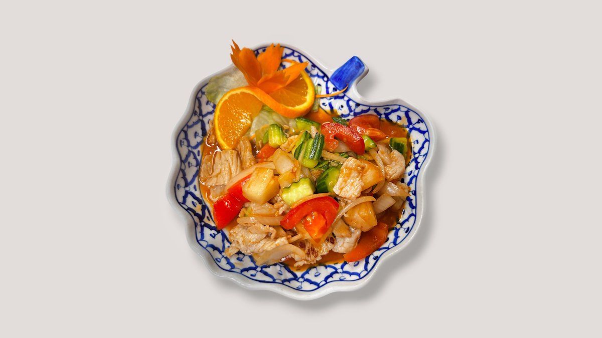 25. Phad piau waan kai