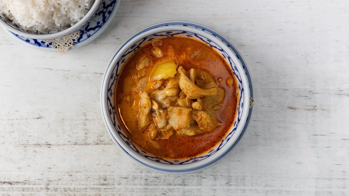 36. Gaeng massaman muu