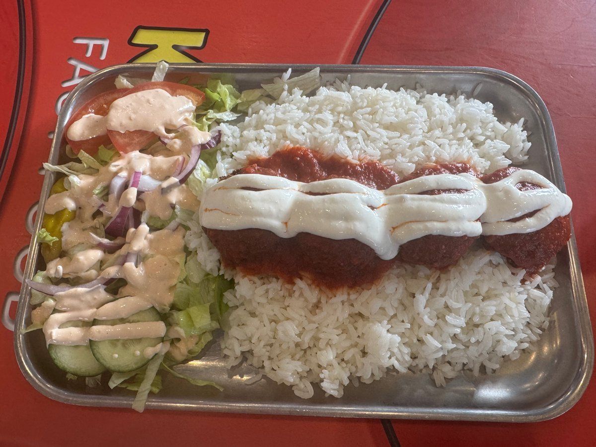 Falafel riisillä