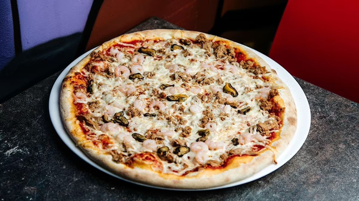 Frutti Di Mare Pizza