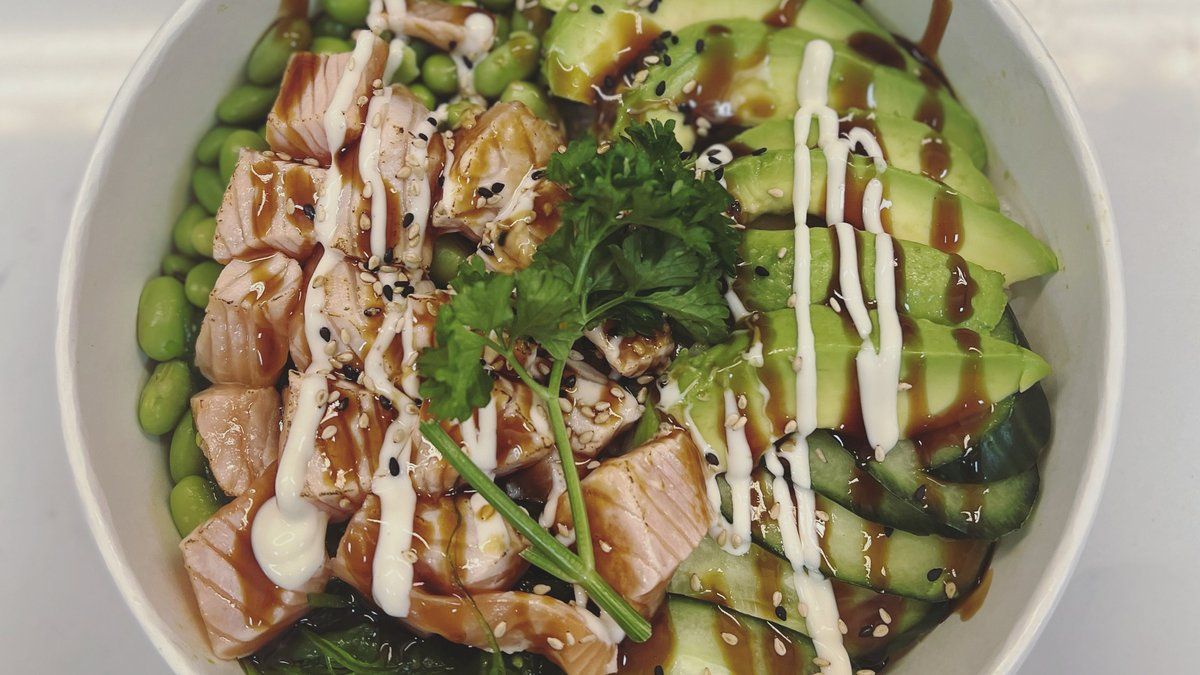 Flamed Salmon Avcoado Bowl