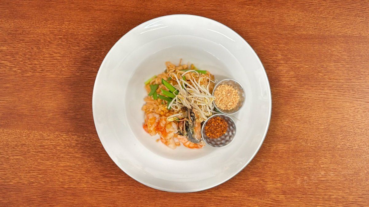 Pad Thai (ผัดไทย)