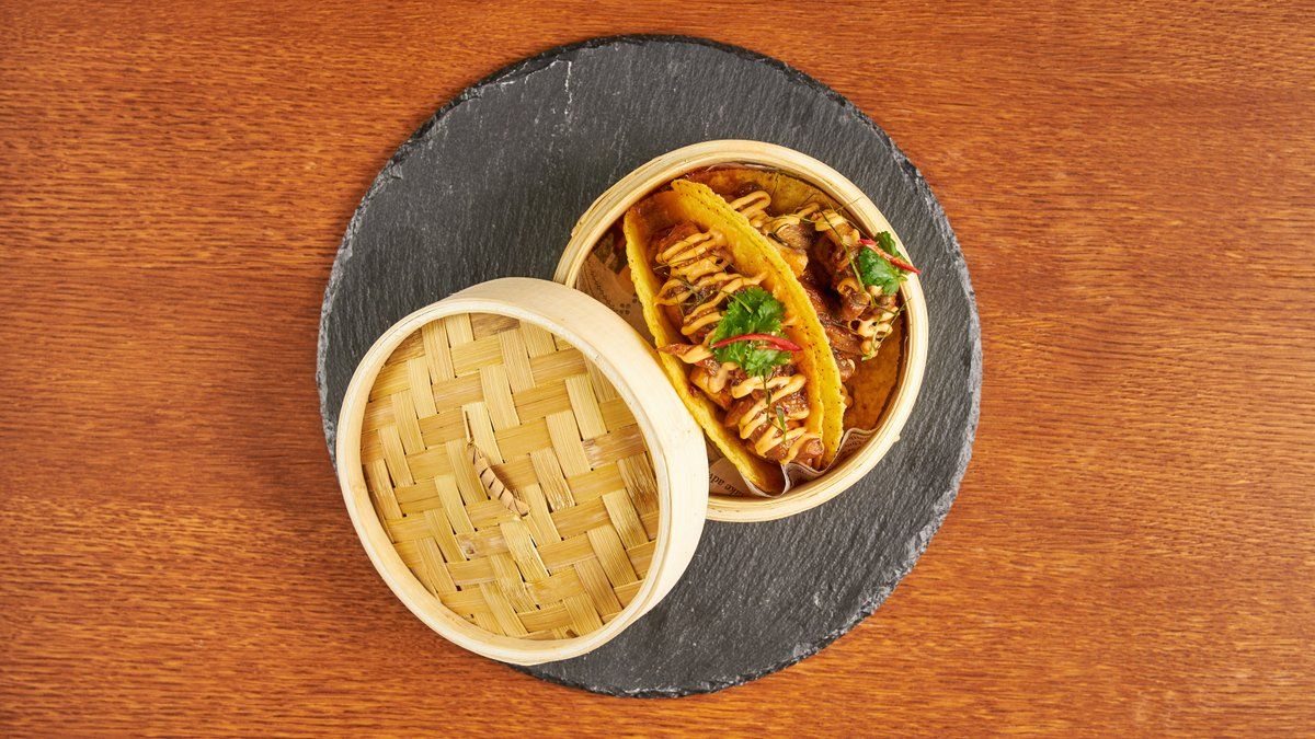 Taco Krop Hed Sod Tom Yum (ทาโก้กรอบเห็ดซอสต้มยำ)🌶️