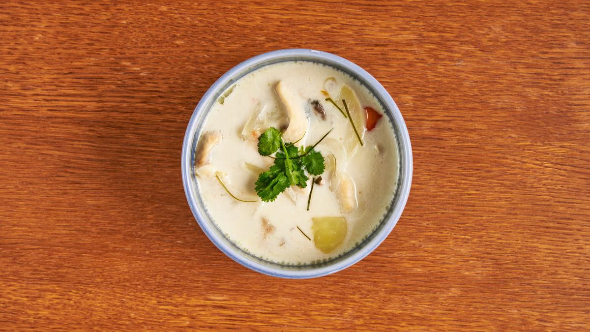 Tom Kha (ต้มข่า)