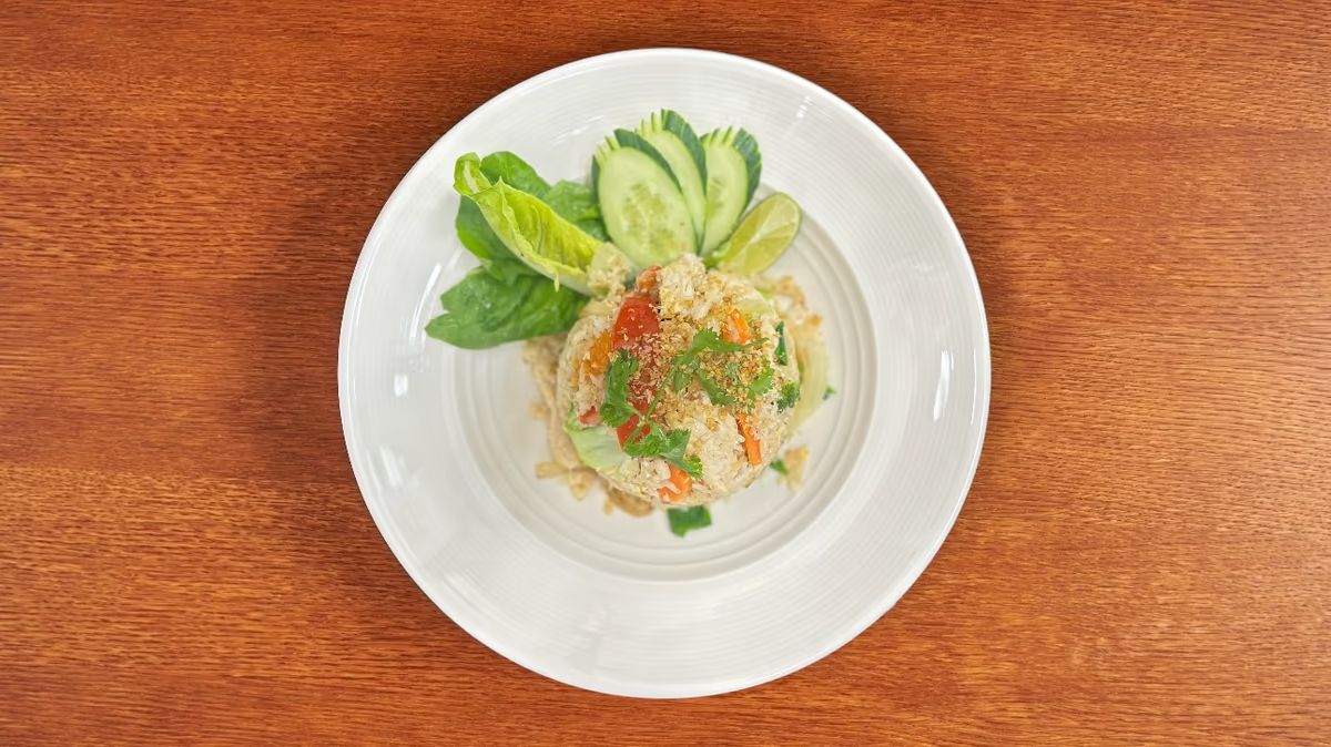 Khao Pad (ข้าวผัด)