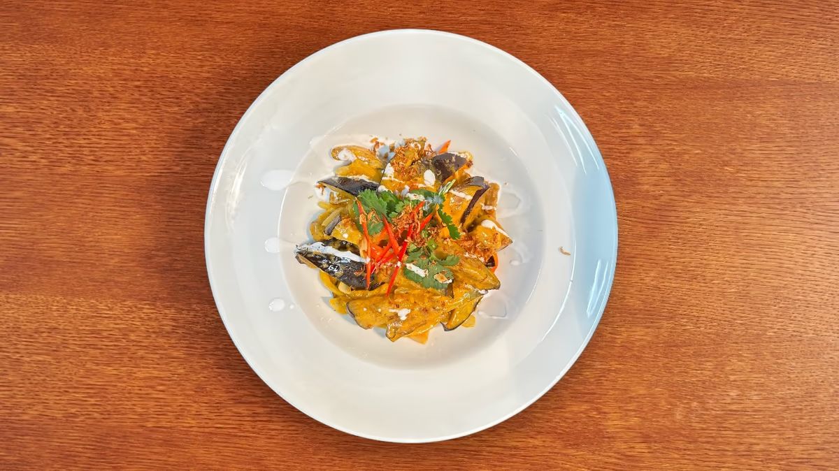 Ma-Kheua Pad Ka-Ti Taojio(มะเขือม่วงผัดเต้าเจี้ยว)