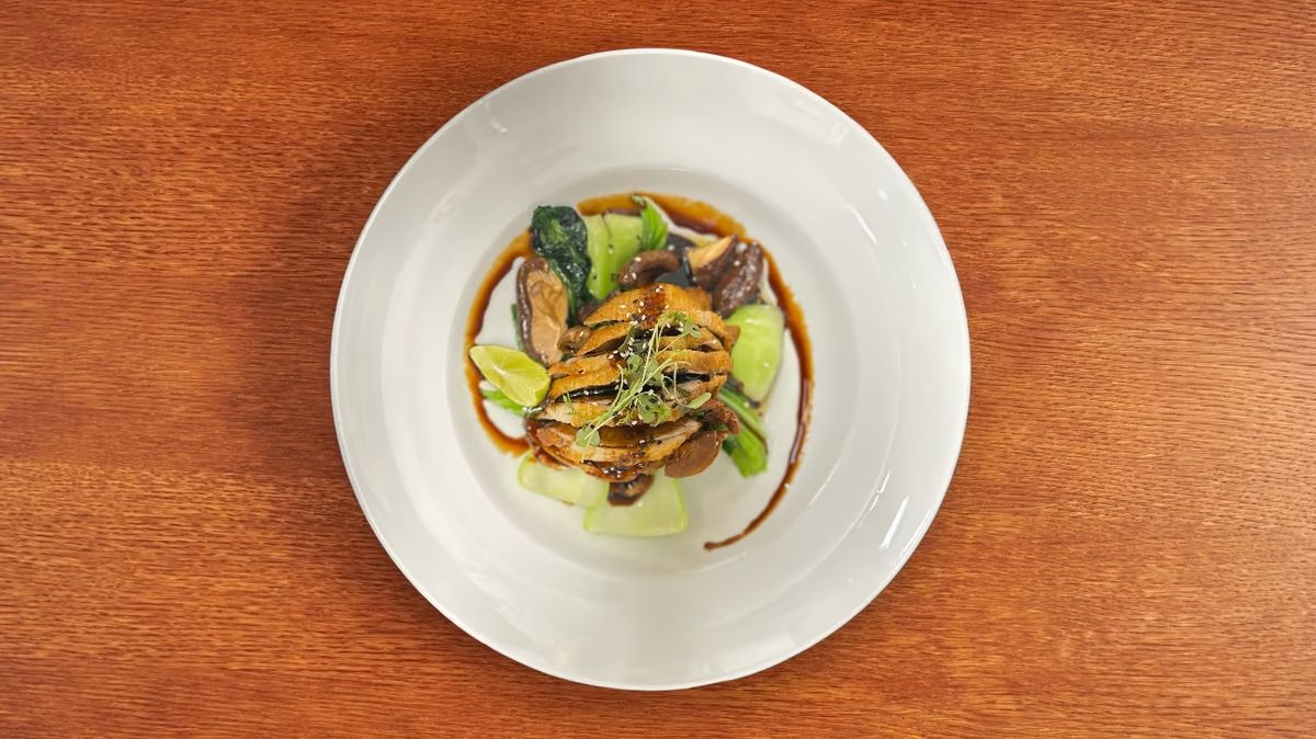 Teriyaki Pak Choi Hed Hom (เทอริยากิบ็อกโชยและเห็ดหอม)