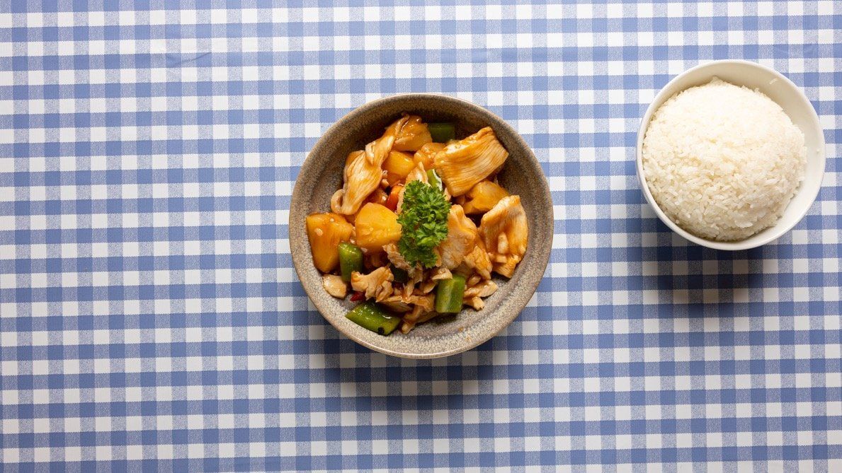 9. Kanaa ja ananasta