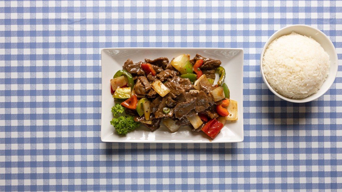 34. Naudanlihaa ja osterikastikkeessa