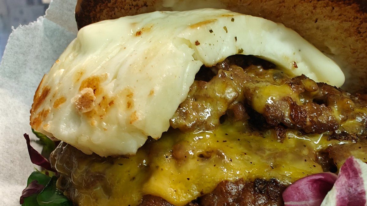 Halloumi Smash Burger
