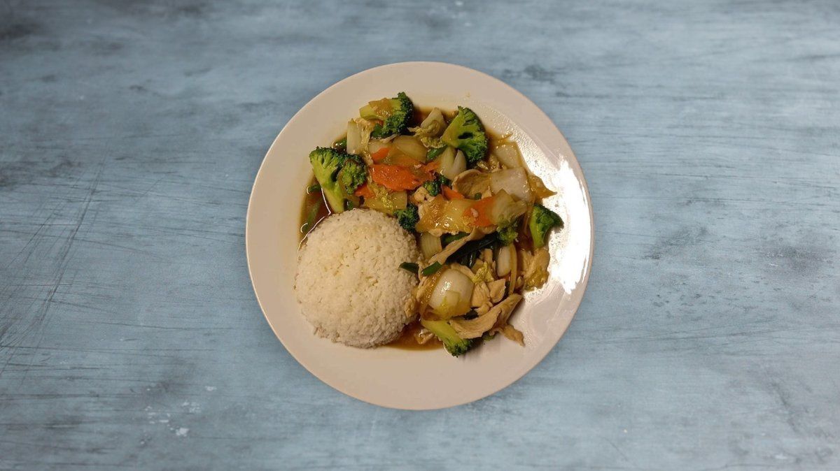 11 Cơm xào gà