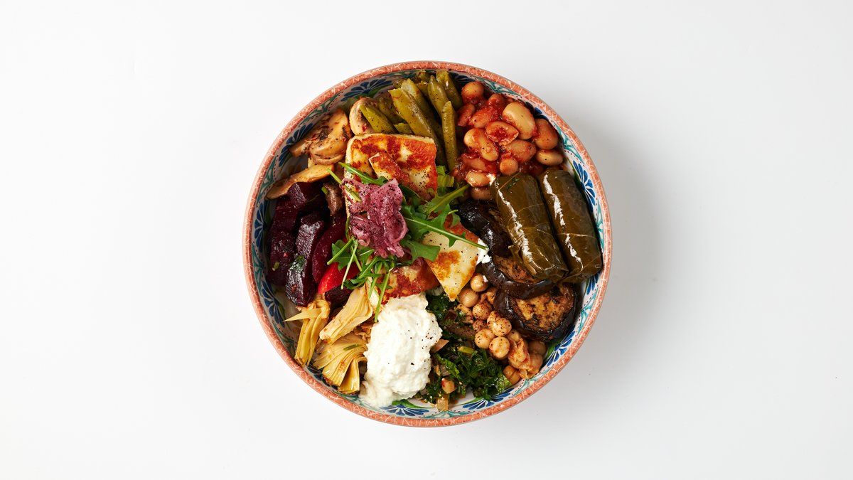 Halloumi-salaatti