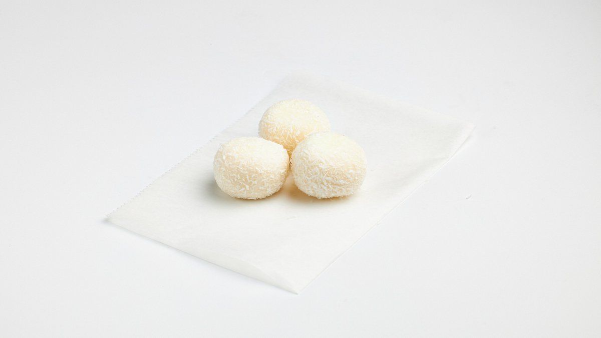 Chocolate ice-cream mochi