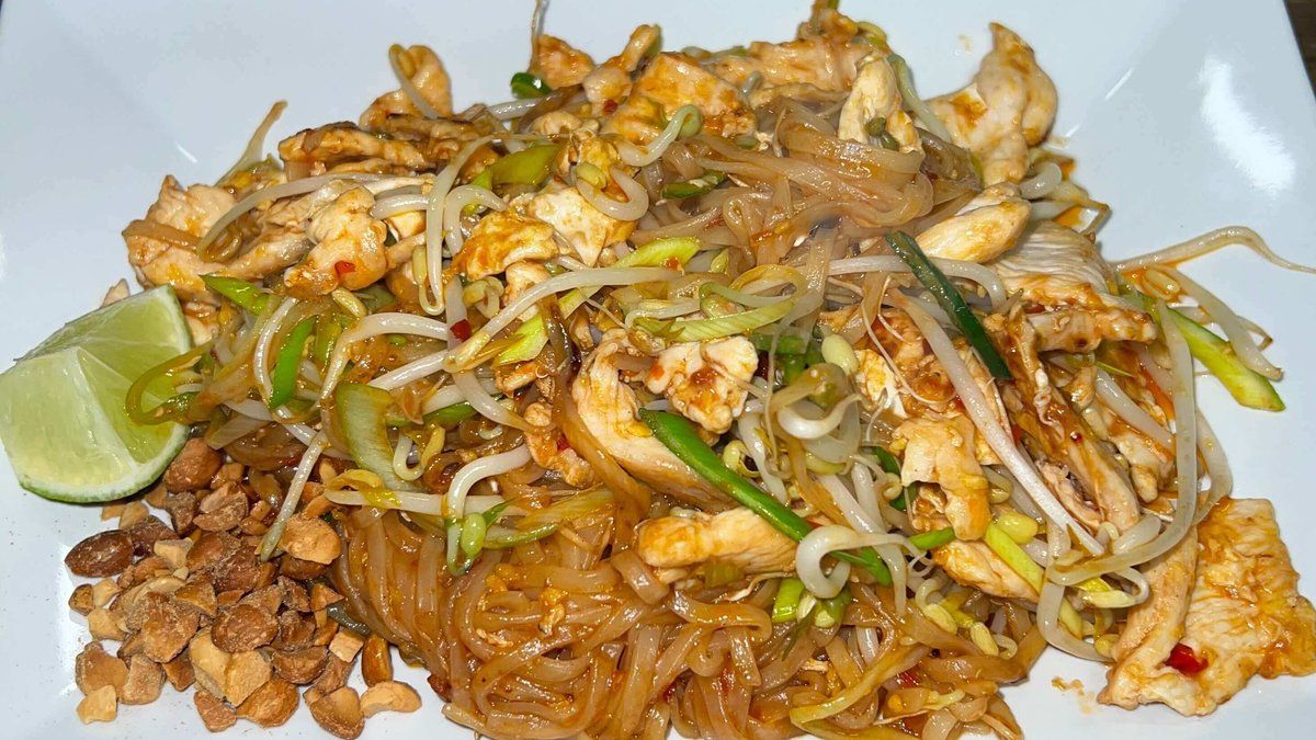 6. Paistettu Phở - kana tai nauta