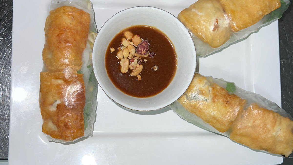 24. Gỏi cuốn - kesärulla annos tofu