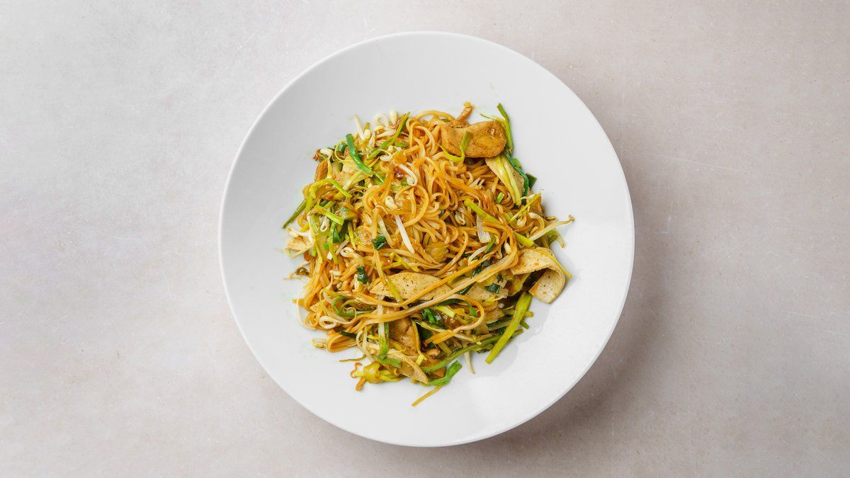 Vege steaks x soy ham dry noodles