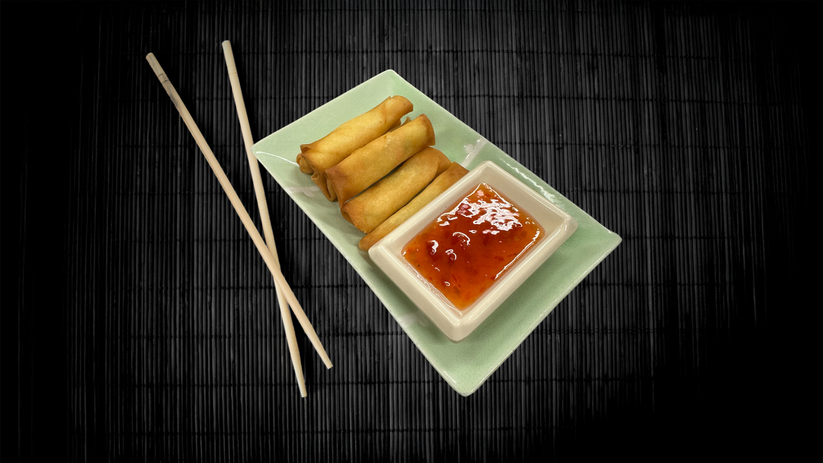 Vegan Spring Rolls (8pcs) / Vegaani Kevät Rullat (8kpl) / 素春卷 (8个)