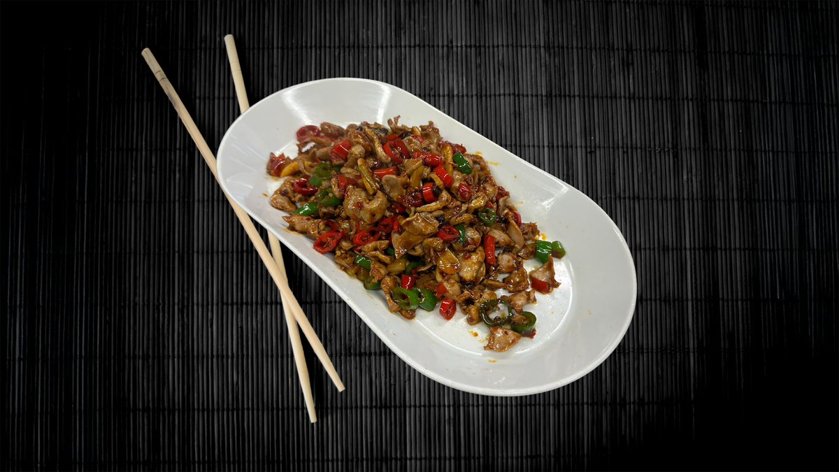 Spicy Chicken Gizzards / Paistettua Kananmunuaiset Chilissä🌶️🌶️🌶️/ 酸辣泡椒鸡胗