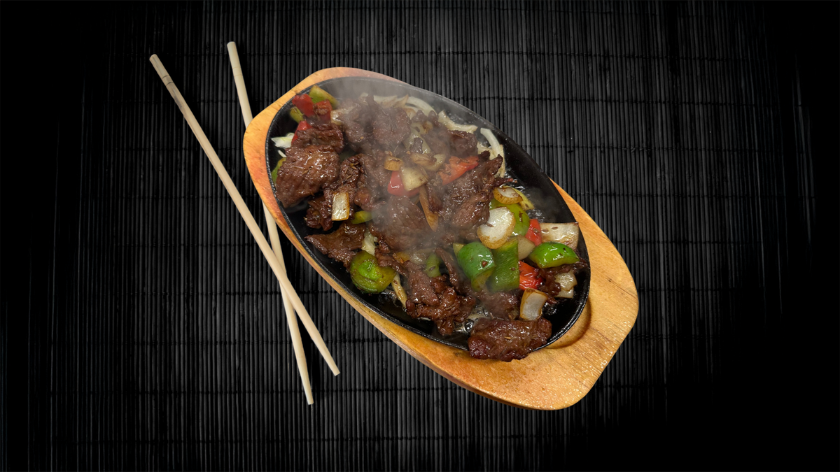 Fried Beef w/ Cumin / Paistettua Naudanlihaa Kuminalla / 铁板孜然牛肉