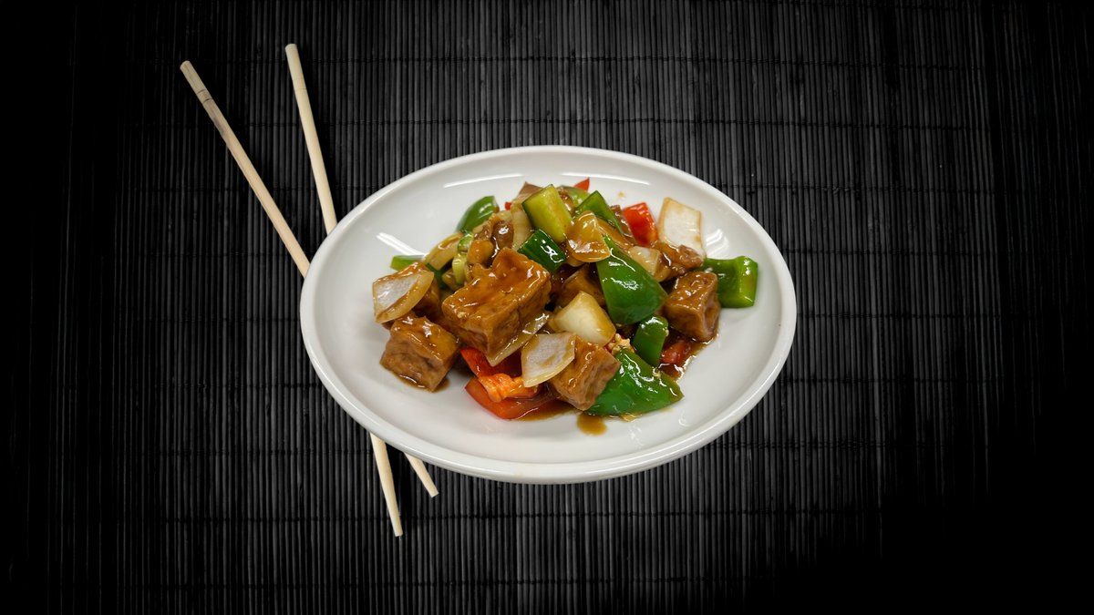 Gong Pao Tofu / Sichuan Tapaan Valmistettua Tofua
