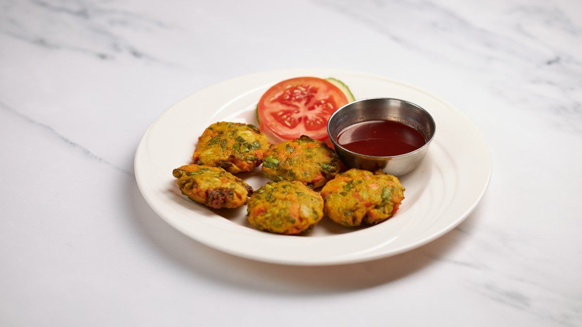 4. VEGETABLE PAKORA (G, L)