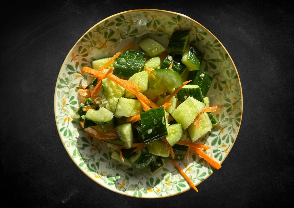 1. Cucumber Salad / Kurkkusalaatti / 凉拌黄瓜