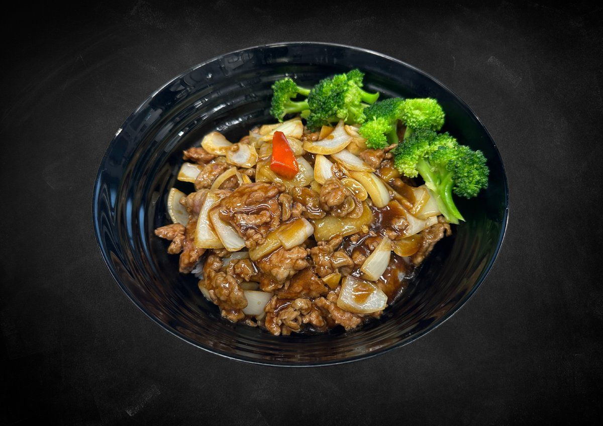Fried Beef w/ Onion / Paistettu Naudanliha Sipulilla / 洋葱牛肉 🌶️