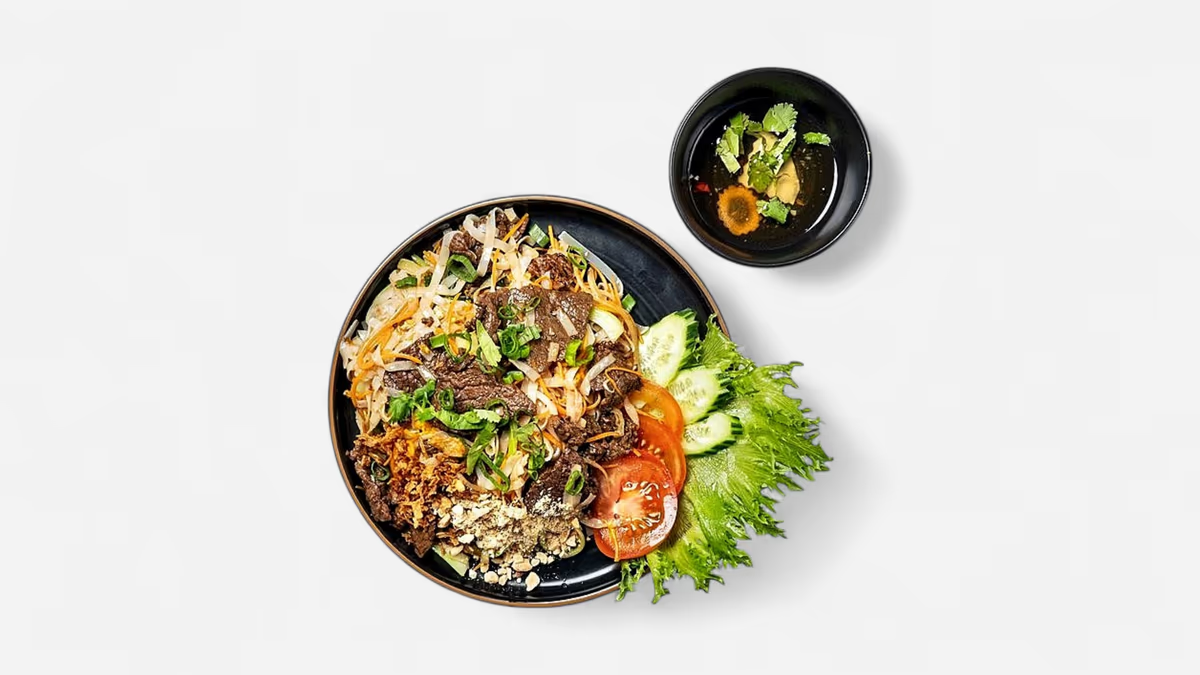 Phở Xào (kana/tofu) + Virvoitusjuoma