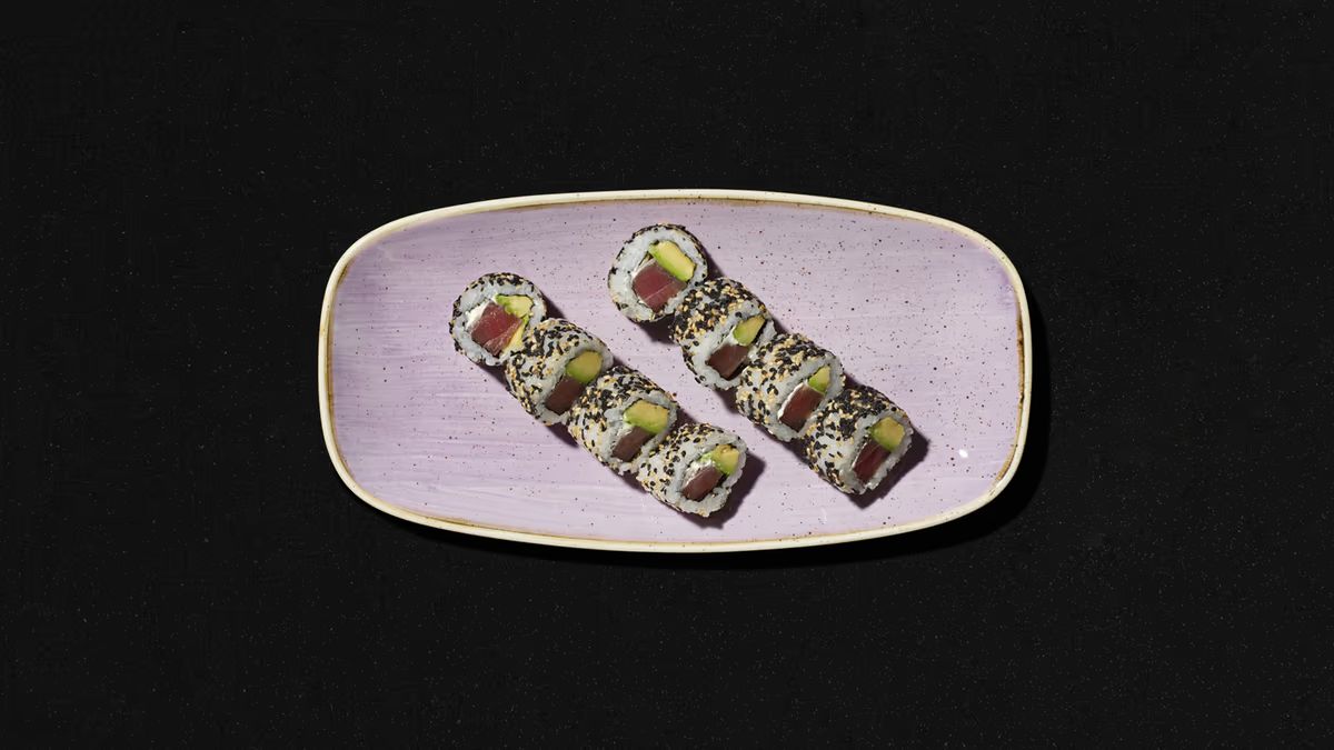 Tuna-avocado uramaki