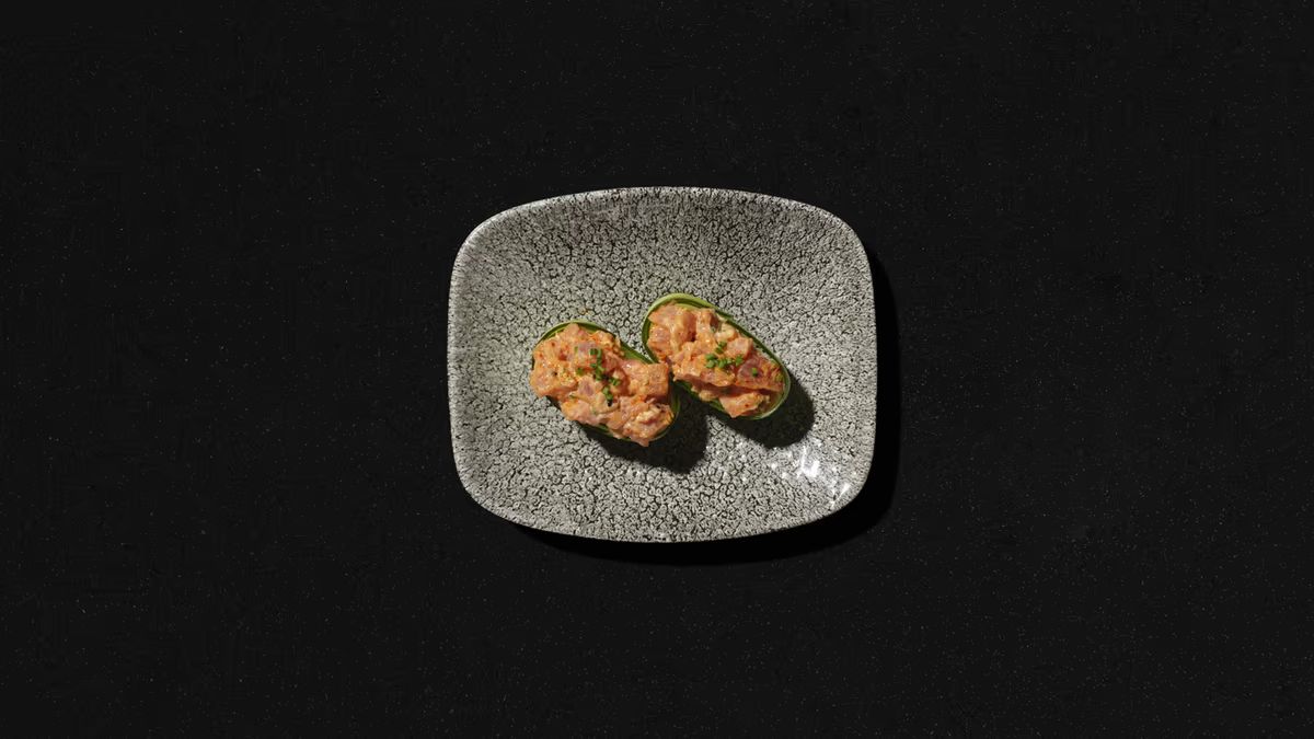 Spicytuna gunkan nigiri