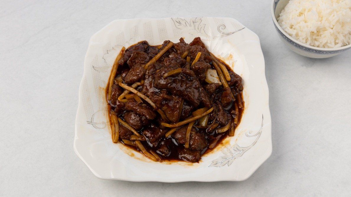 63. Häränlihaa chilikastikkeessa