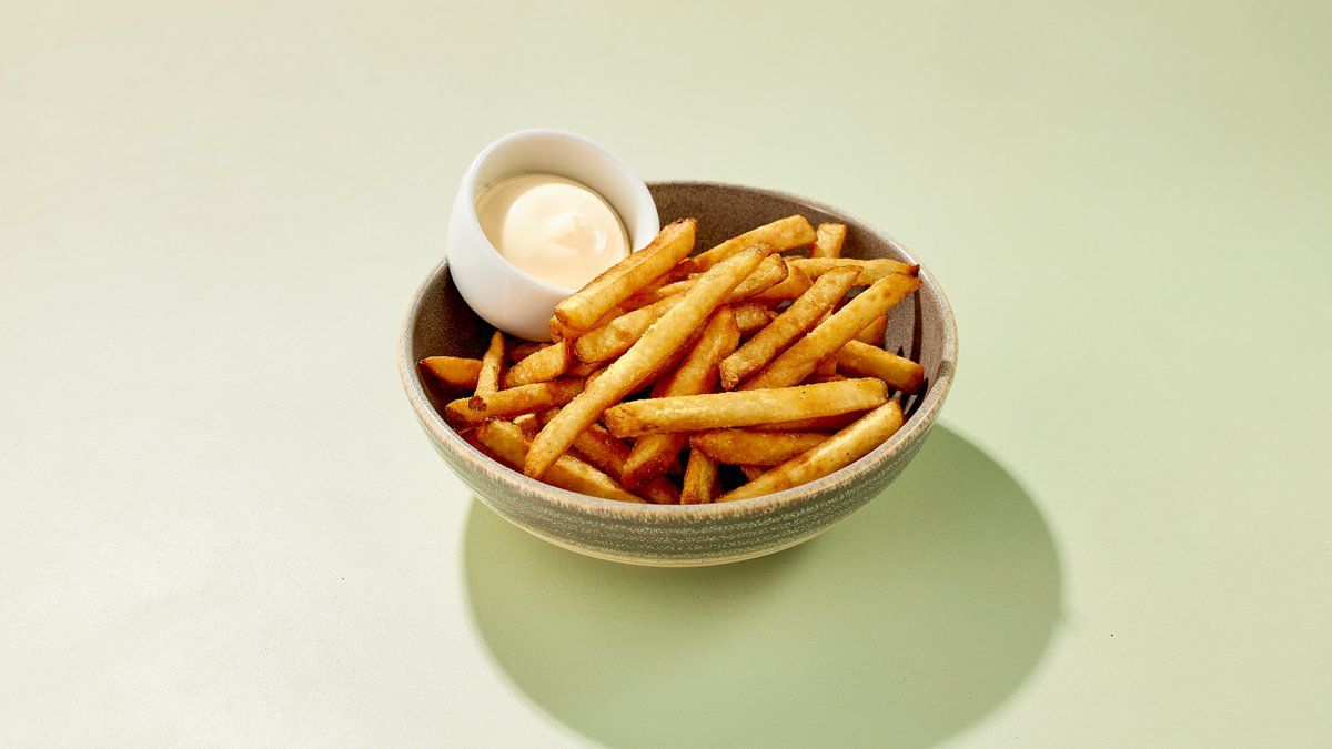 LEVAIN FRIES & AIOLI