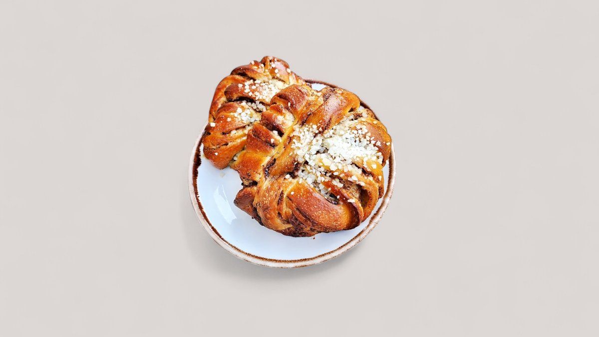 CINNAMON BUN