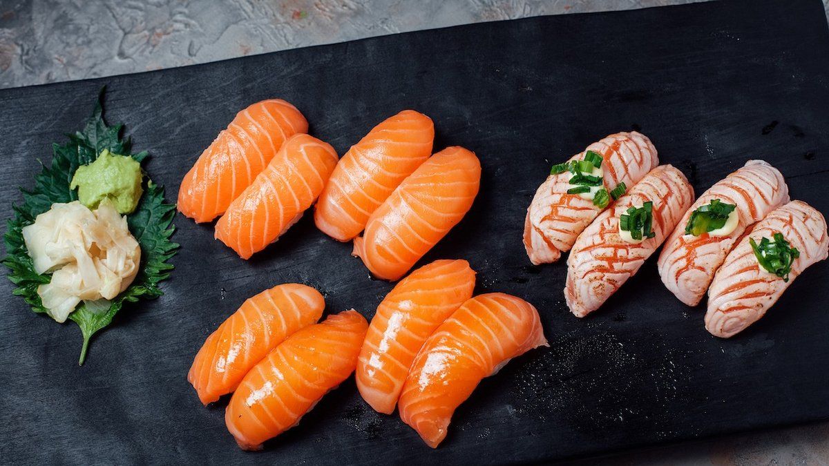 Salmon plate 10 palaa